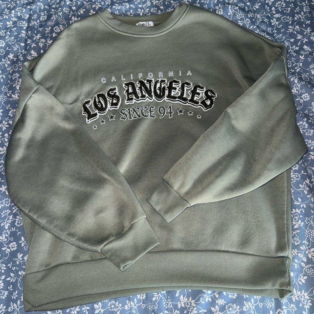 Green Los Angeles Graphic Women’s Sweater